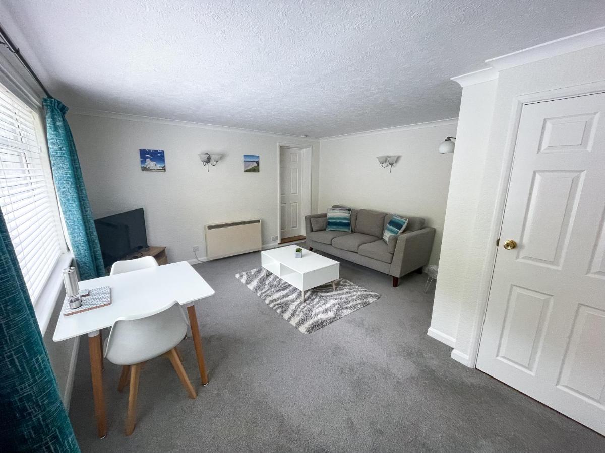 2 Chatsworth Riverscape Apartments - Peaceful Apartment In Great Location With Free Parking Overlooking The Gannel Just A Short Walk From Newquays Incredible Beaches And Local Amenities New Quay Exterior foto